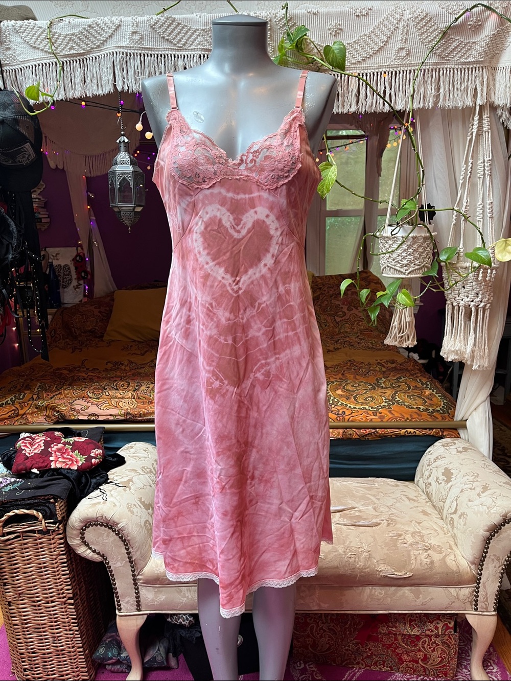 Vintage tie dye heart lace trim nylon slip lingerie dress